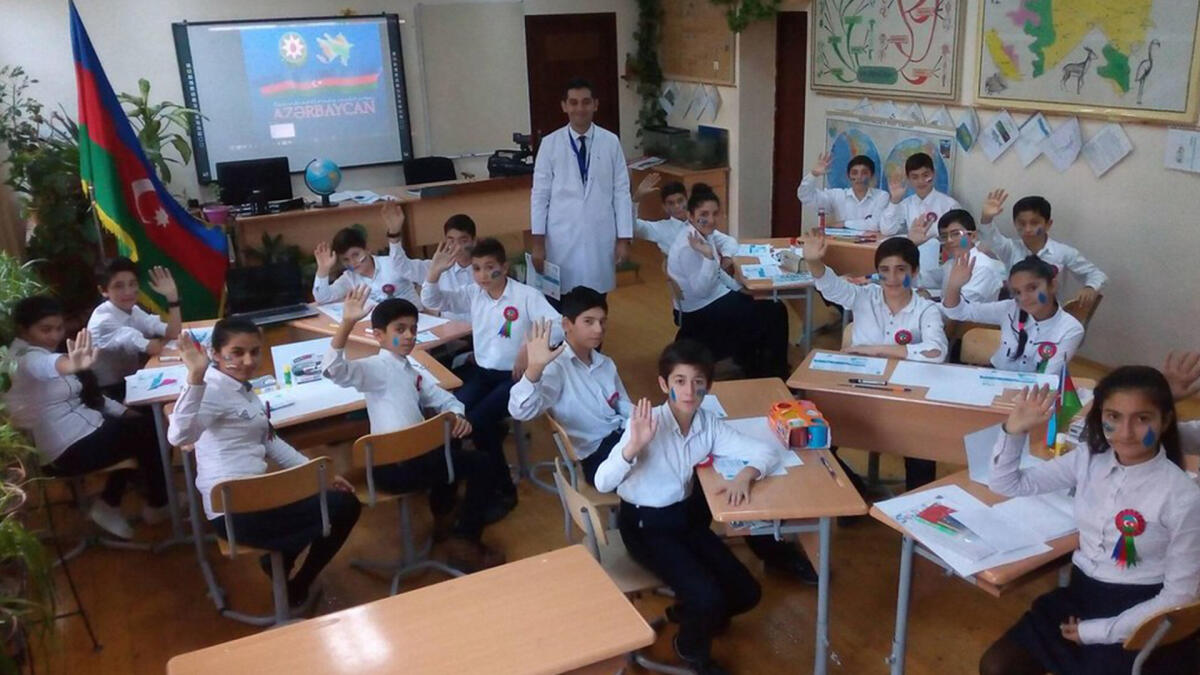 Minimum əməkhaqqının artırılması 260 minə yaxın təhsil işçisini əhatə edir