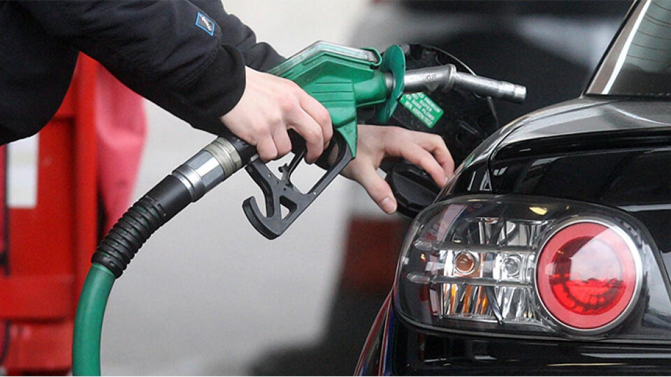 Azərbaycanda avtomobil benzini istehsalı 1,4 faiz artıb