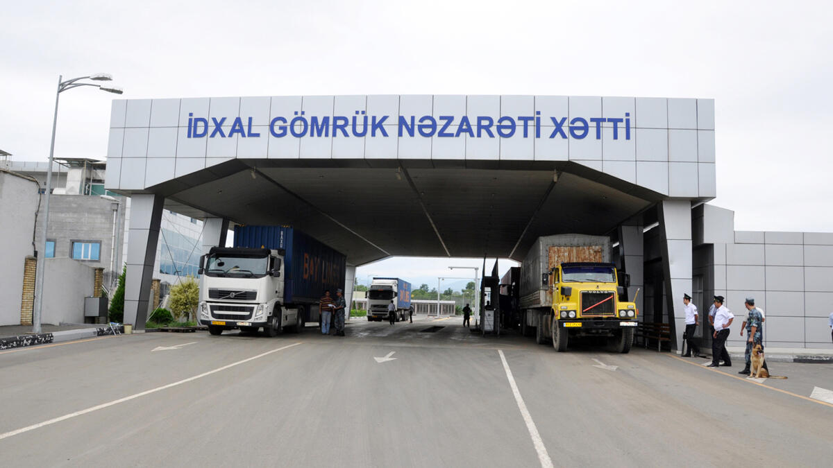 Dörd ayda Azərbaycana 6426 çeşiddə məhsul gətirilib