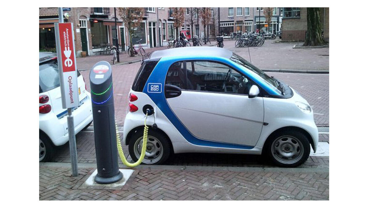 Yaponiya elektromobillər üçün subsidiyaların və vergi güzəştlərinin tətbiqini təklif edir