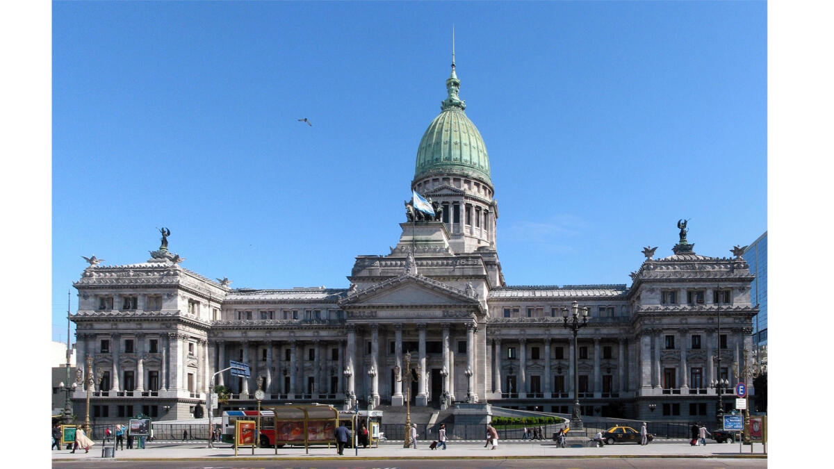 Argentina parlamenti sosial həmrəylik qanununu qəbul edib