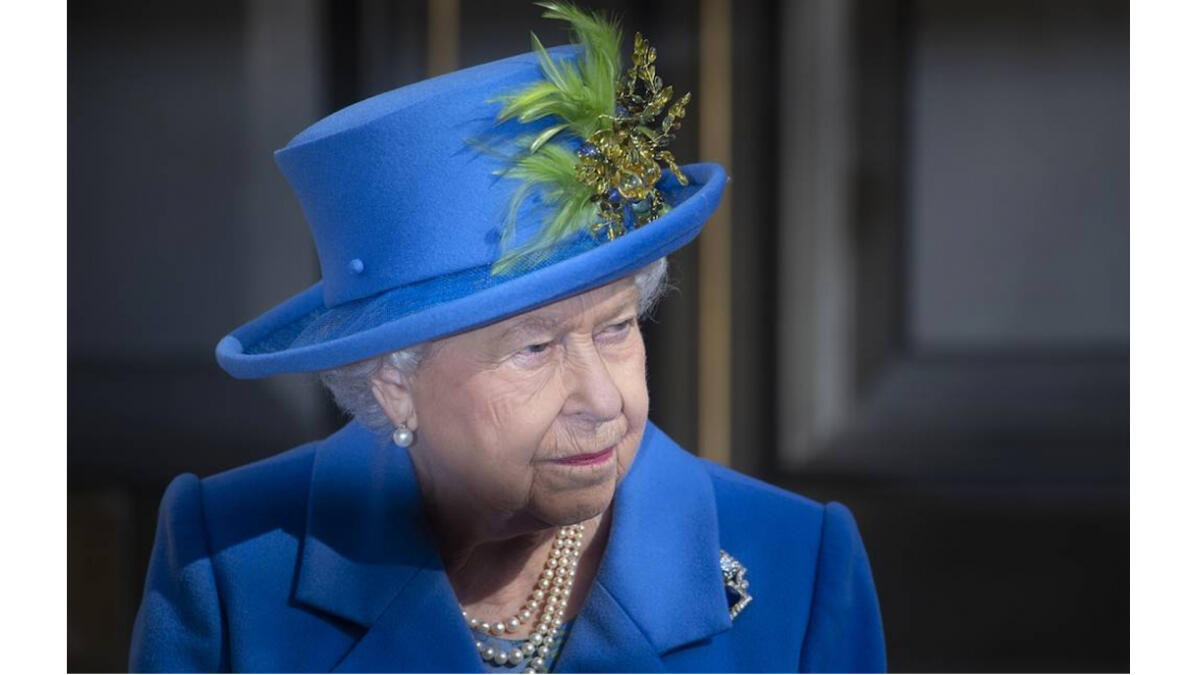 Britaniya kraliçası "Brexit" haqqında qanun layihəsini imzalayıb