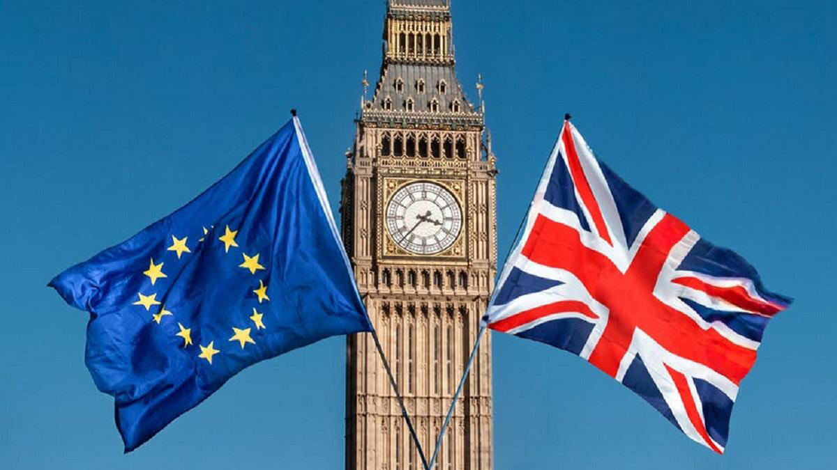 Böyük Britaniya Avropa İttifaqını rəsmən tərk edib
