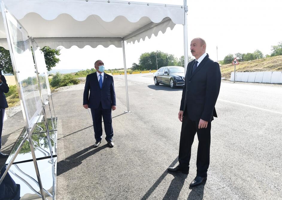Prezident İlham Əliyev Bakı-Şamaxı-Muğanlı-İsmayıllı–Qəbələ avtomobil yolunun bir hissəsinin yenidən qurulması layihəsi ilə tanış olub