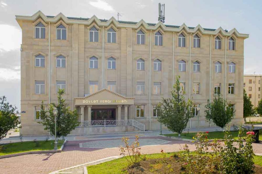 Muxtar respublikanın dövlət vergi orqanlarında vakant vəzifələrin tutulması üçün test imtahanları keçirilir