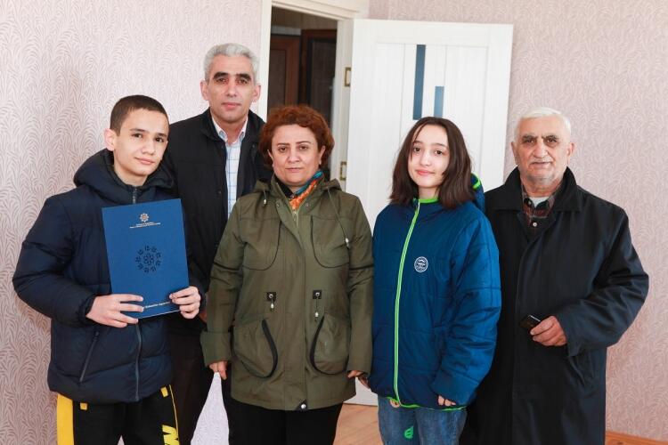 Daha 30 şəhid ailəsi və müharibə əlilinə yeni mənzillər təqdim edilib