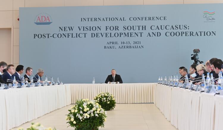 Prezident İlham Əliyev ADA Universitetində keçirilən "Cənubi Qafqaza yeni baxış: münaqişədən sonra inkişaf və əməkdaşlıq" adlı beynəlxalq konfransda iştirak edib