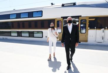 Qəbələ Dəmir yolu Vağzalının və Ləki stansiyası-Qəbələ birxətli dəmir yolunun açılışı olub