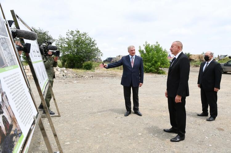 Prezident İlham Əliyev Ağdamda Qiyaslı məscidində olub