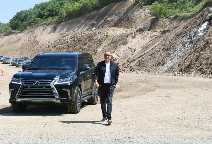 Zəfər yolu üzərində körpünün inşası ilə tanışlıq