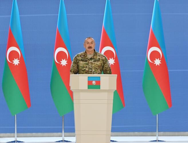 Prezident, Ali Baş Komandan İlham Əliyev Silahlı Qüvvələr Günü münasibətilə Azərbaycan Ordusunun rəhbər və şəxsi heyətinin bir qrupu ilə görüşüb