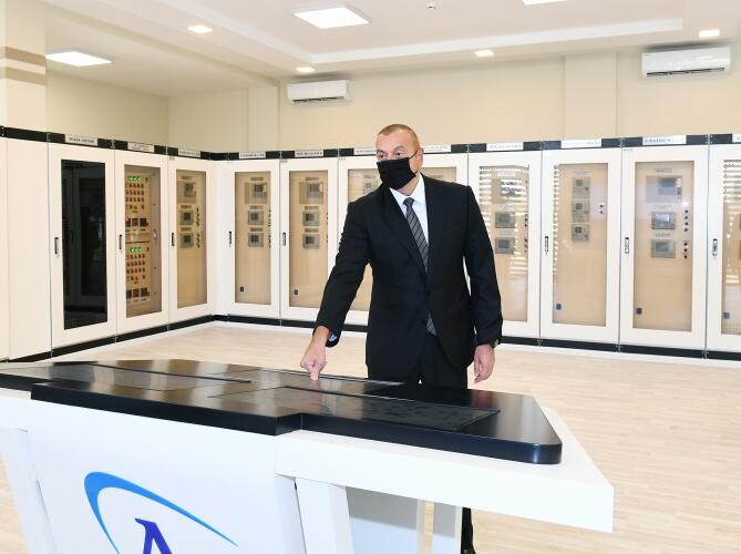 Prezident İlham Əliyev əsaslı şəkildə yenidən qurulan 110/35/6 kilovoltluq “Suraxanı” yarımstansiyasının açılışında iştirak edib
