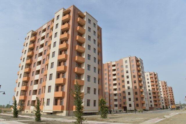 Şəhid ailələri və müharibə əlillərinə, gözdən əlilliyi olanlara 50 mənzil verilib