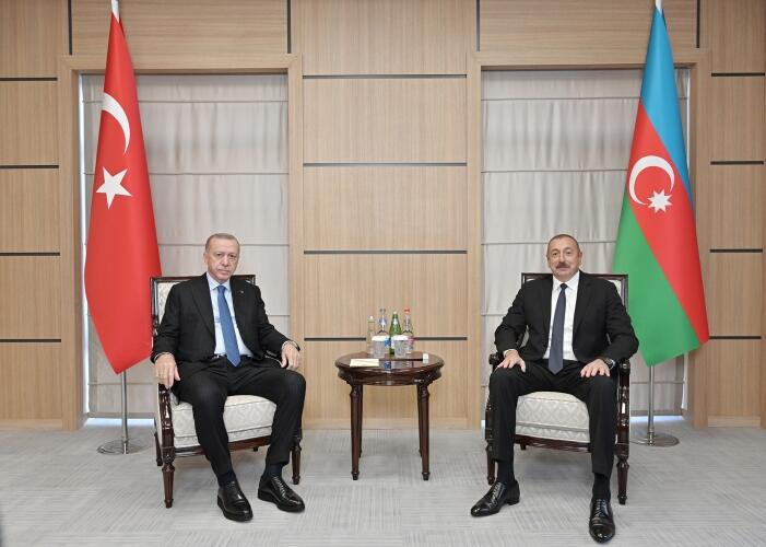 Azərbaycan və Türkiyə prezidentlərinin təkbətək görüşü