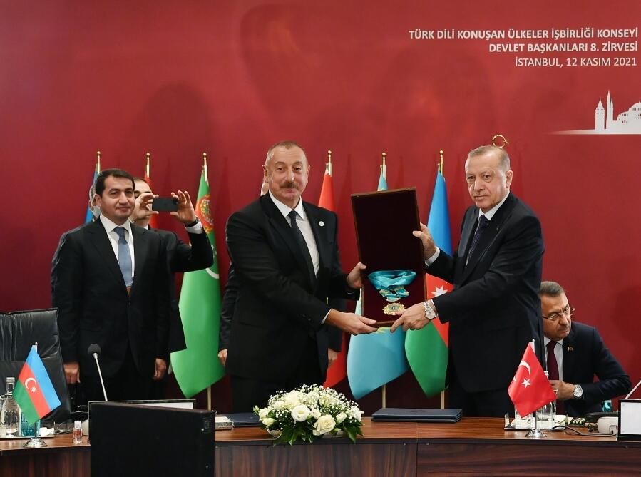 Prezident İlham Əliyevə Türk Dünyasının Ali Ordeni təqdim edilib