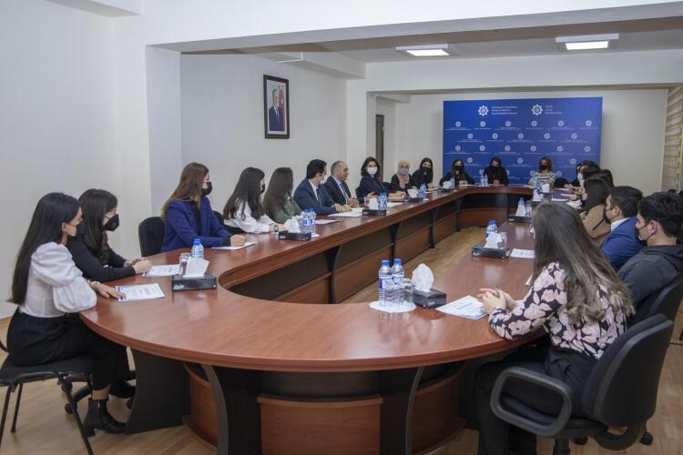 Dövlət Sosial Müdafiə Fondunda DOST könüllülərinə sertifikatlar təqdim olunub