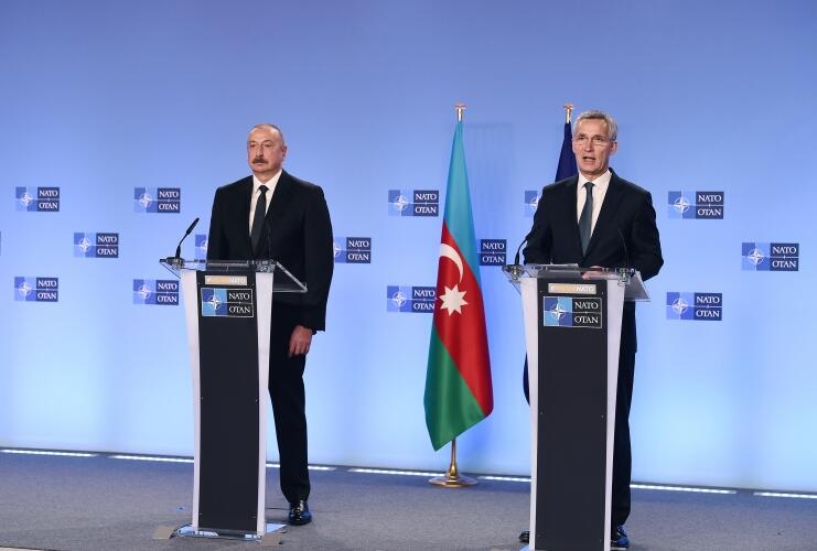 Brüsseldə Azərbaycan Prezidenti İlham Əliyev ilə NATO-nun Baş katibi Yens Stoltenberqin birgə mətbuat konfransı olub