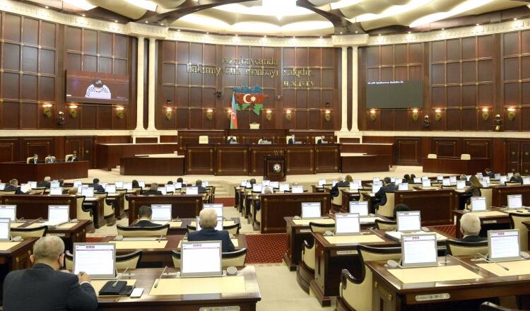 Sahibkarlıq sahəsində aparılan yoxlamalar 2023-cü il yanvarın 1-dək dayandırılıb