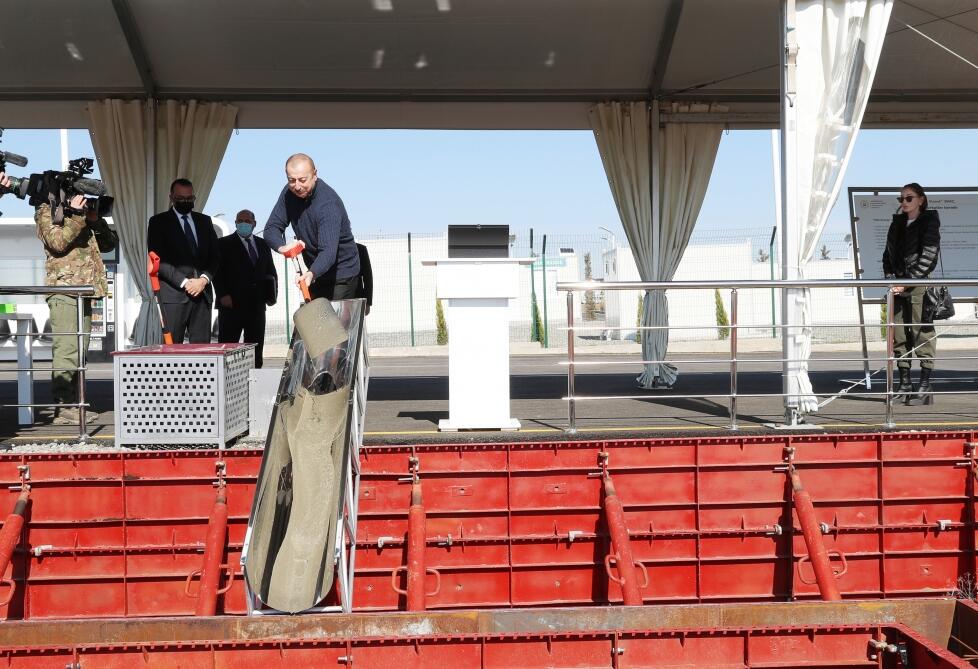 Prezident İlham Əliyev Ağdam Sənaye Parkında iki müəssisənin təməlini qoyub