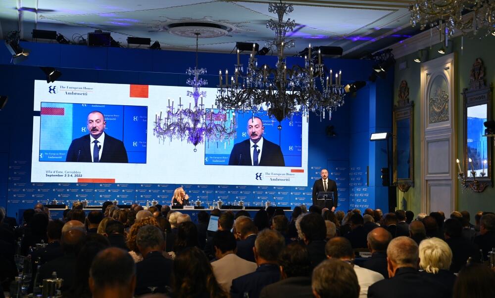 Prezident İlham Əliyev beynəlxalq forumda iştirak edib