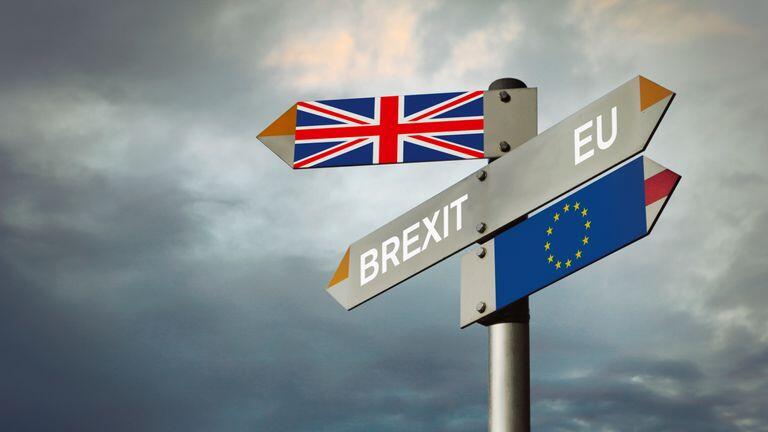 “Brexit”in Böyük Britaniya iqtisadiyyatına təsiri açıqlanıb