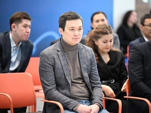 Altay Dyusekeyev: “Qazaxıstanın ticarət dövriyyəsinin ümumi həcmində Azərbaycanın payı artıb”