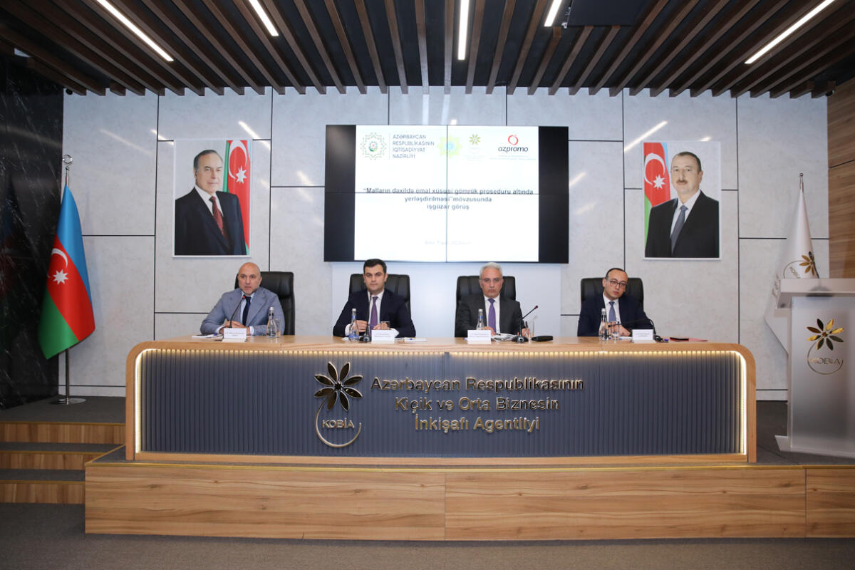 Bakı KOB Evində sahibkarlarla görüş keçirilib