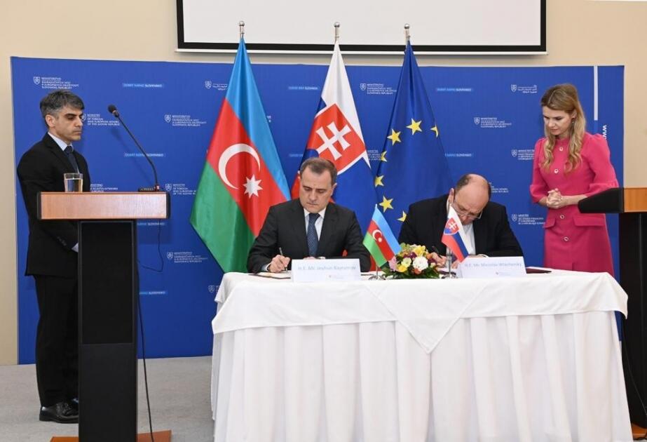 Azərbaycan və Slovakiya ikiqat vergitutmanın aradan qaldırılması haqqında Saziş imzalayıblar