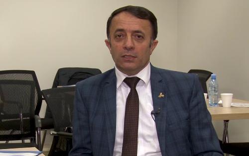 Bədrəddin Həsrətov: “Azərbaycan balını dünya bazarında tanıtmaq üçün kompleks işlər görmək lazımdır”
