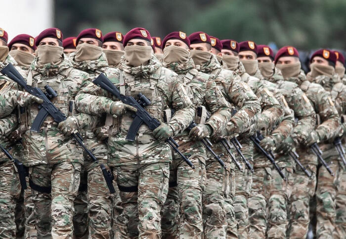 Müdafiə Nazirliyinin Xüsusi Təyinatlı Qüvvələrinin hərbi qulluqçularının vəzifə maaşları artırılıb
