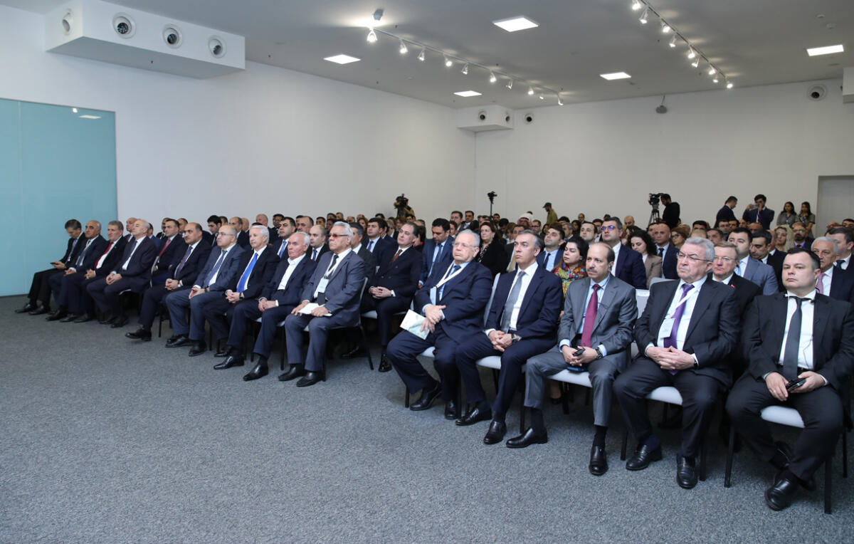 “Heydər Əliyev və Azərbaycan iqtisadiyyatı” mövzusunda beynəlxalq konfrans keçirilib