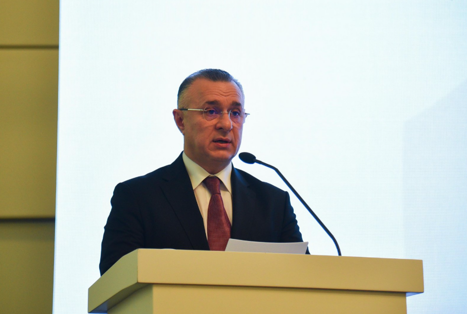 Teymur Musayev: “Əlverişli biznes mühiti əczaçılıq sənayesinin inkişafı üçün geniş imkanlar açır”