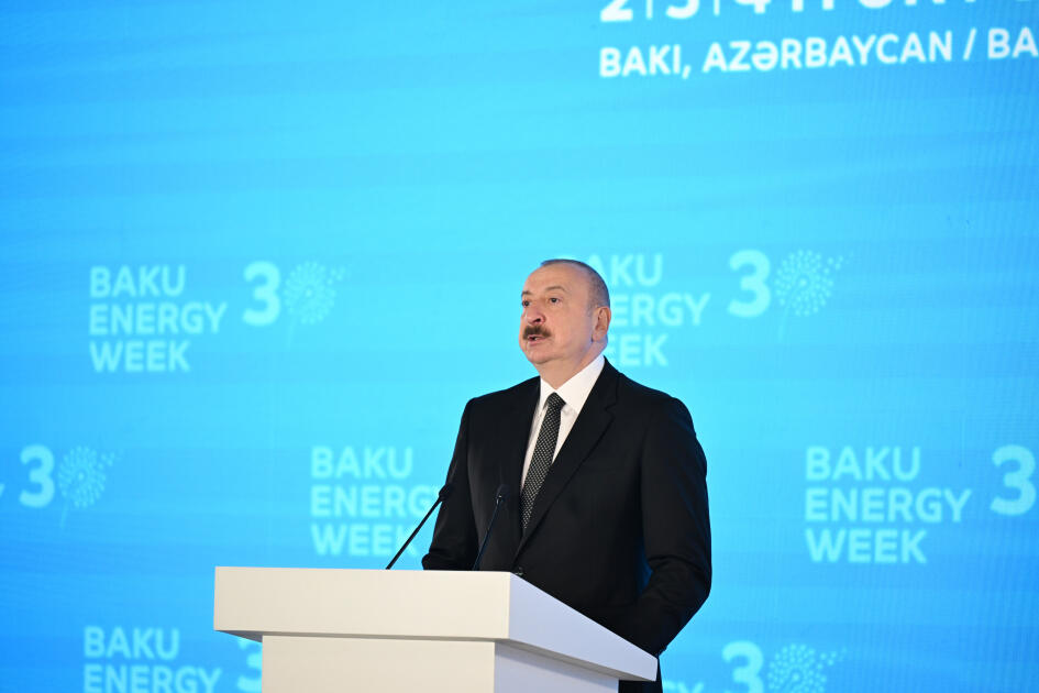 Azərbaycan Prezidenti: “Bizim yaşıl enerji gündəliyimiz çox genişdir”