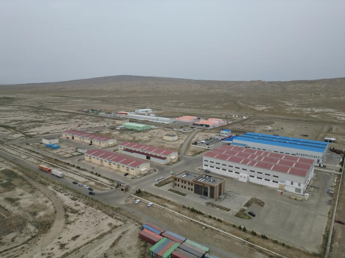 Hacıqabul Sənaye Parkında məhsul istehsalı 55 faizdən çox artıb