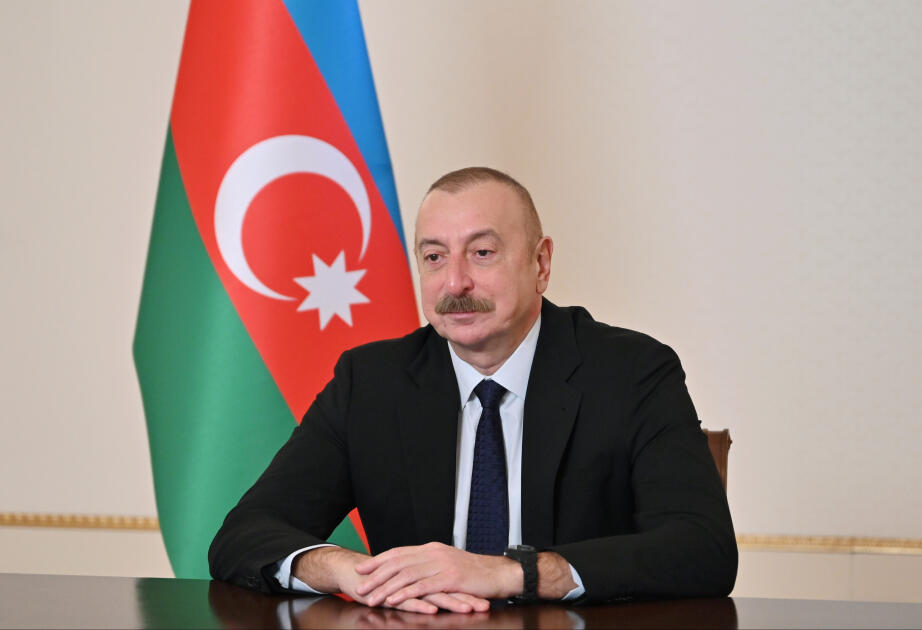 Prezident İlham Əliyev 1-ci Azərbaycan Beynəlxalq İnvestisiya Forumunun iştirakçılarına müraciət ünvanlayıb