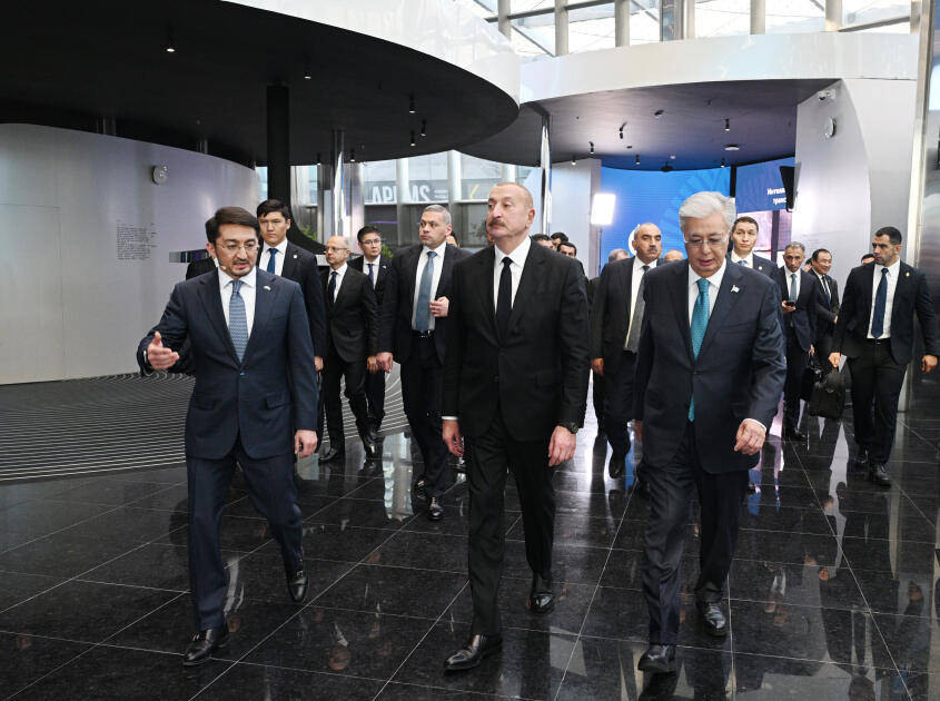İlham Əliyev və Kasım-Jomart Tokayev Astanada “Alem.ai” Beynəlxalq Süni İntellekt Mərkəzində olublar
