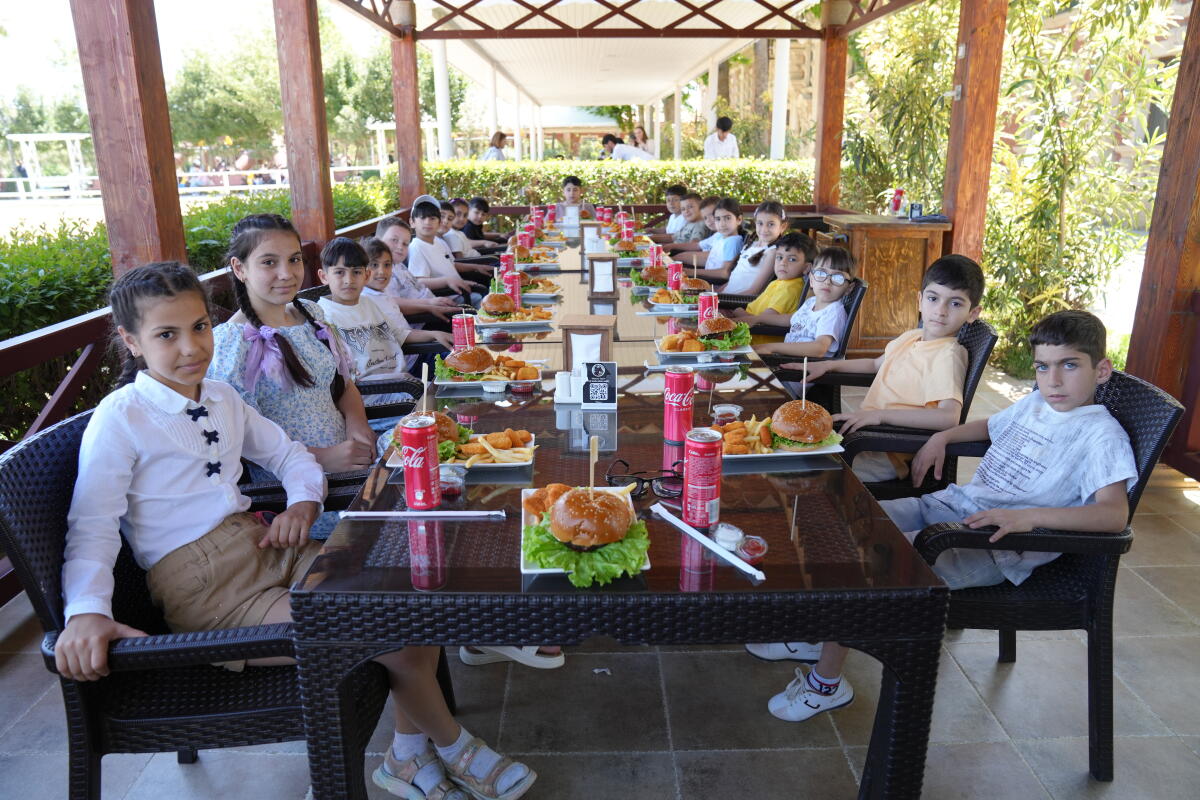 Dövlət Vergi Xidməti tərəfindən internat məktəbinin şagirdləri üçün istirahət proqramı təşkil olunub