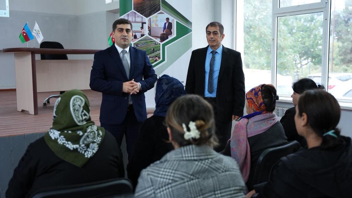 Aqrar təlimlərdə yeni mərhələ: regional mərkəzlər, TARLA ilə ağıllı fermer fəaliyyəti