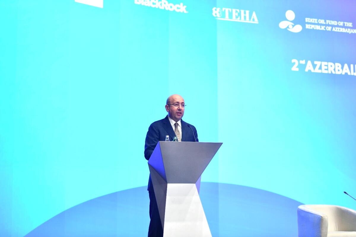 “Yeni investisiya istiqamətləri: daşınmaz əmlak, turizm və şəhər inkişafı” mövzusunda panel sessiya keçirilib