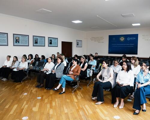 Müəllimlər üçün vergi və maliyyə savadlılığı mövzusunda seminarlar keçirilib