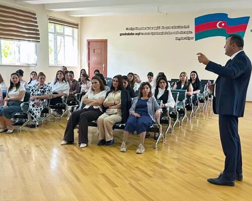Müəllimlər üçün vergi və maliyyə savadlılığı mövzusunda seminarlar keçirilib